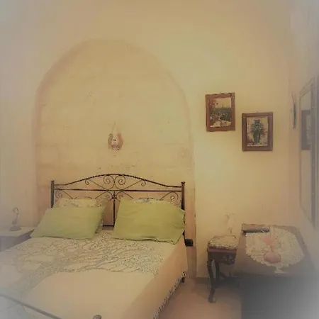 Masseria Isola Bed & Breakfast
