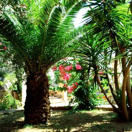 Masseria Isola Bed & Breakfast